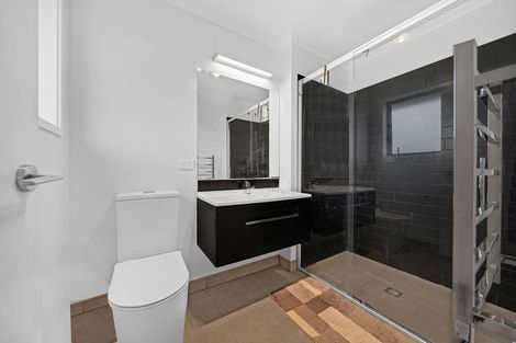 Photo of property in 33 Harry Richards Way, Pokeno, 2402