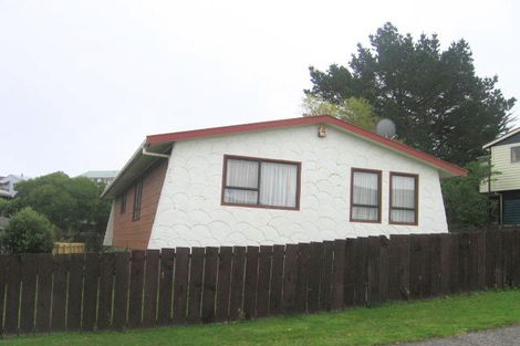 Photo of property in 21 Sombrero View, Ascot Park, Porirua, 5024