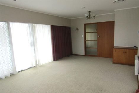 Photo of property in 27 Marina Road, Torbay, Auckland, 0630