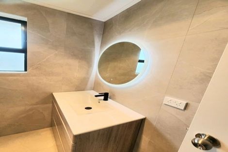 Photo of property in 2 Ellis Avenue, Mount Roskill, Auckland, 1041