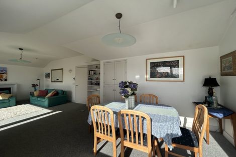 Photo of property in 1/1 Wilkinson Street, Oriental Bay, Wellington, 6011