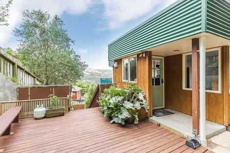 Photo of property in 8a Cullen Place, Tawa, Wellington, 5028