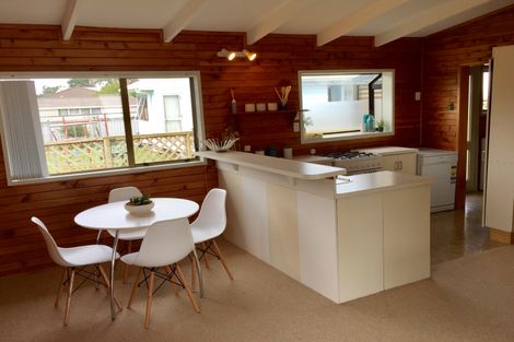 Photo of property in 23 Bluewater Place, Wattle Downs, Auckland, 2103