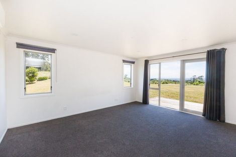 Photo of property in 8 Ridgeview Road, Aokautere, Palmerston North, 4471