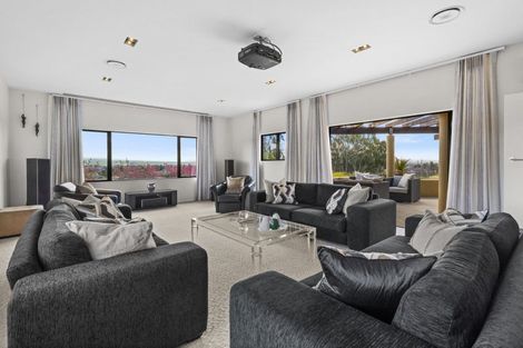 Photo of property in 100 Kopanga Road, Havelock North, 4130