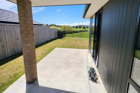 Photo of property in 28 Papawhero Drive, Bell Block, New Plymouth, 4312