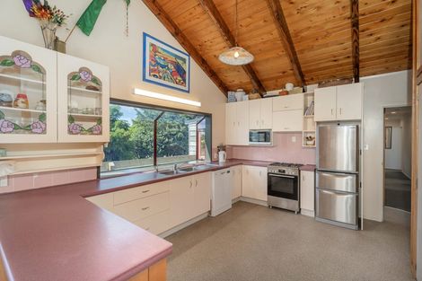Photo of property in 2 Summer Lane, Tairua, 3508