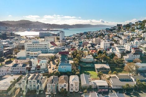 Photo of property in 23 Elizabeth Street, Mount Victoria, Wellington, 6011