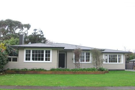 Photo of property in 10 Norwich Place, Awapuni, Palmerston North, 4412