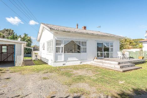 Photo of property in 57 Skerman Street, Marton, 4710