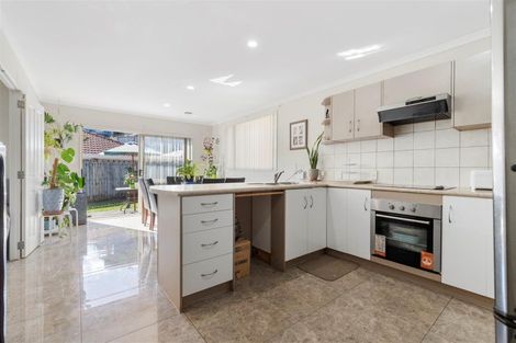 Photo of property in 14 Nykki Place, Papakura, 2110