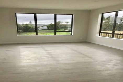 Photo of property in 42 Cirrus Way, Ranui, Auckland, 0612