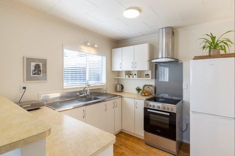 Photo of property in 7a Bedford Street, Fitzroy, New Plymouth, 4312