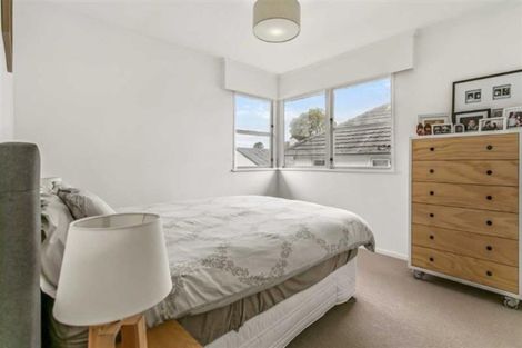 Photo of property in 1/29 Woodside Road, Massey, Auckland, 0614