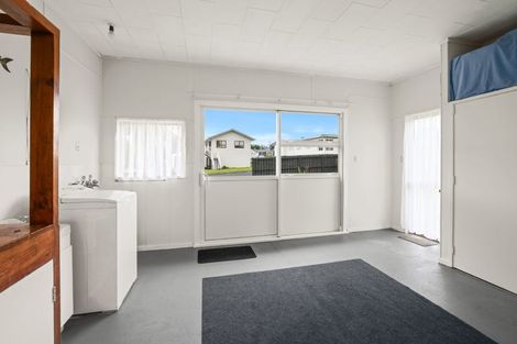 Photo of property in 3 Kauri Crescent, Snells Beach, 0920