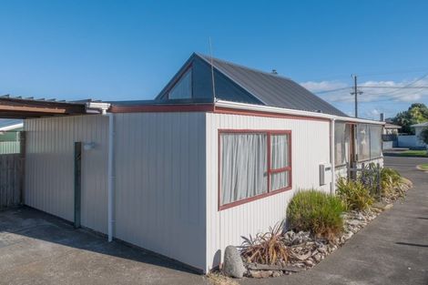 Photo of property in 180a Cornfoot Street, Castlecliff, Whanganui, 4501