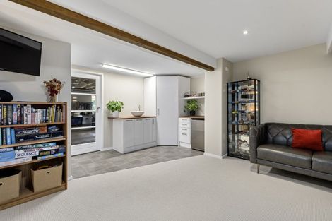 Photo of property in 140 Bellevue Road, Brookfield, Tauranga, 3110