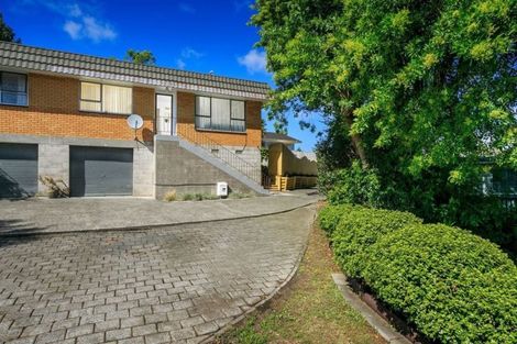 Photo of property in 1/9 Lancelot Place, Glenfield, Auckland, 0629