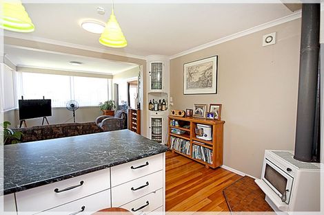 Photo of property in 3 Huia Street, Foxton Beach, Foxton, 4815