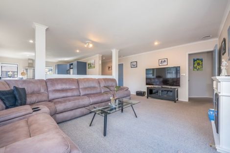 Photo of property in 4 Fraser Colman Grove, Wainuiomata, Lower Hutt, 5014