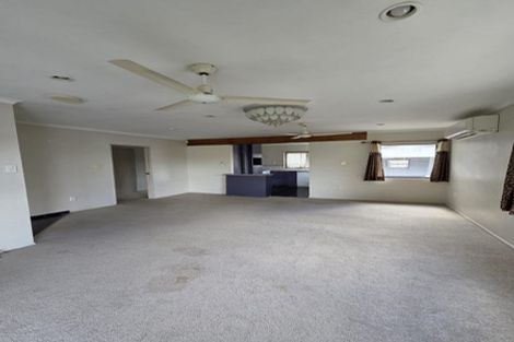 Photo of property in 1/70 Kelvin Road, Papakura, 2110