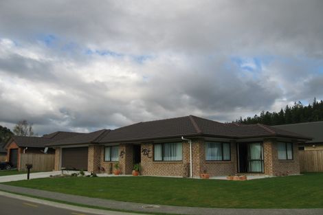 Photo of property in 6 Evergreen Crescent, Trentham, Upper Hutt, 5018