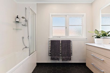 Photo of property in 1/171 Bayswater Avenue, Bayswater, Auckland, 0622