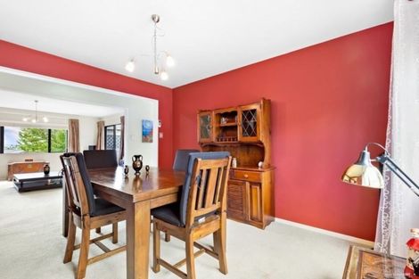 Photo of property in 23 Kerlin Crescent, West Harbour, Auckland, 0618