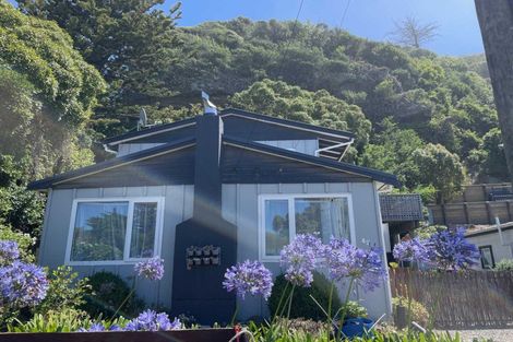 Photo of property in 42 Moody Street, Gore Bay, Cheviot, 7383