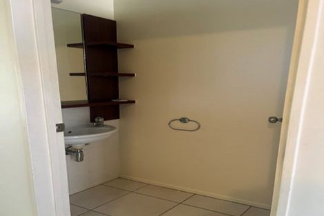 Photo of property in 10/21 Armoy Drive, East Tamaki, Auckland, 2016