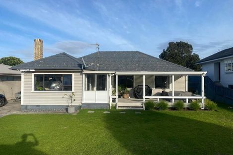 Photo of property in 6 Pitau Road, Mount Maunganui, 3116
