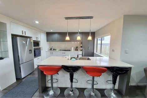 Photo of property in 87 Keri Vista Rise, Papakura, 2110