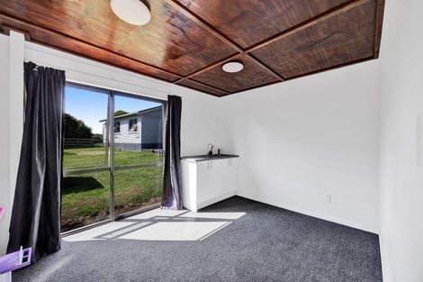 Photo of property in 1491 Eltham Road, Kaponga, Hawera, 4679