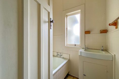 Photo of property in 90 Tirau Street, Putaruru, 3411