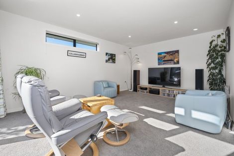 Photo of property in 22 Penetaka Heights, Pyes Pa, Tauranga, 3112