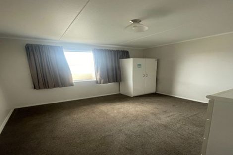 Photo of property in 12 Fitzpatrick Street, Newlands, Wellington, 6037