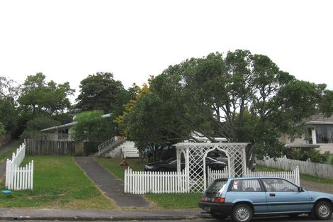 Photo of property in 48 Hellyers Street, Birkdale, Auckland, 0626