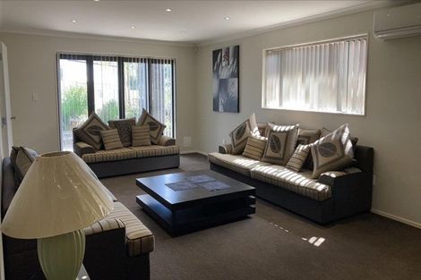Photo of property in 5 Dawood Place, The Gardens, Auckland, 2105