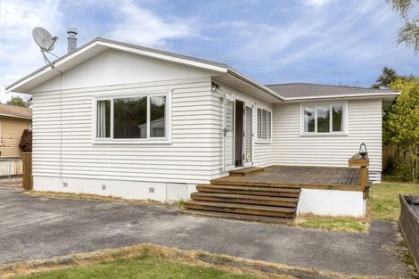 Photo of property in 50 Taupo View Road, Taupo, 3330