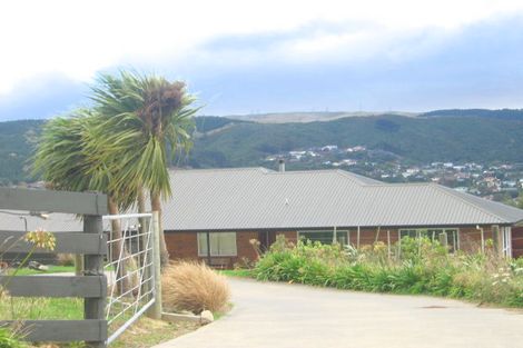 Photo of property in 51 Bing Lucas Drive, Tawa, Wellington, 5028