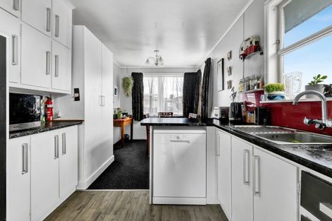 Photo of property in 65 Cloten Road, Stratford, 4332