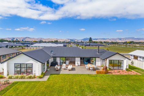 Photo of property in 28 Whitehall Drive, Springlands, Blenheim, 7201