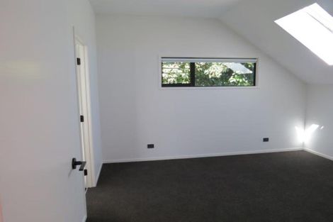 Photo of property in 16 Peace Avenue, Moturoa, New Plymouth, 4310