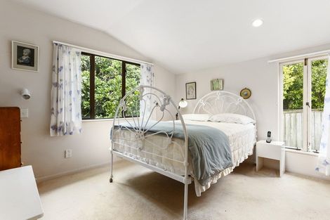 Photo of property in 1/95 Braemar Road, Castor Bay, Auckland, 0620