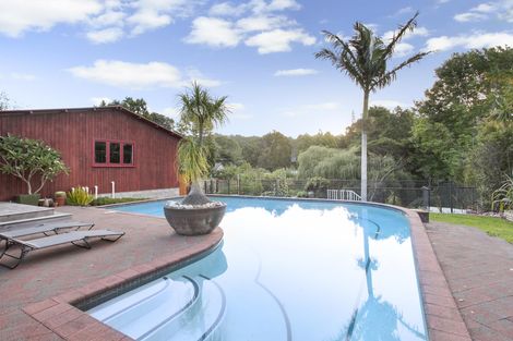 Photo of property in 161 Atkinson Road, Titirangi, Auckland, 0604