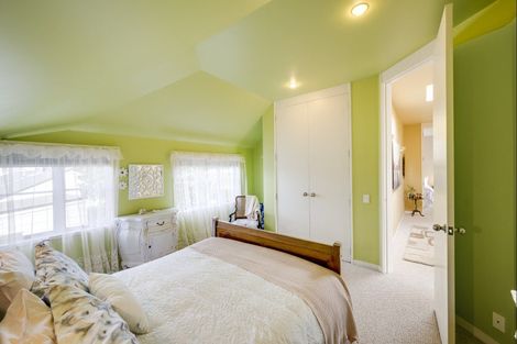 Photo of property in 75 Le Quesne Road, Bay View, Napier, 4104