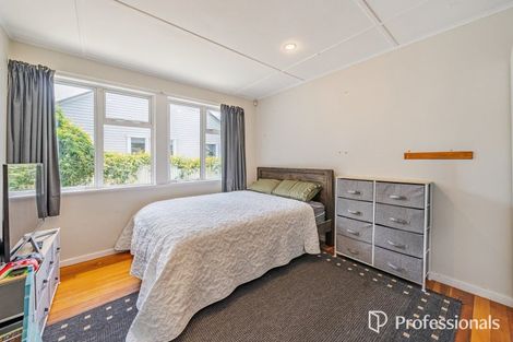 Photo of property in 21 Poole Street, Taita, Lower Hutt, 5011