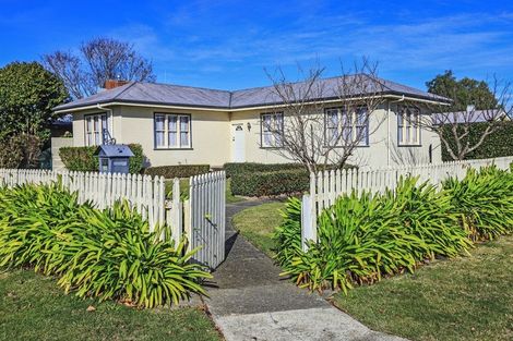 Photo of property in 701 Alexandra Street, Parkvale, Hastings, 4122