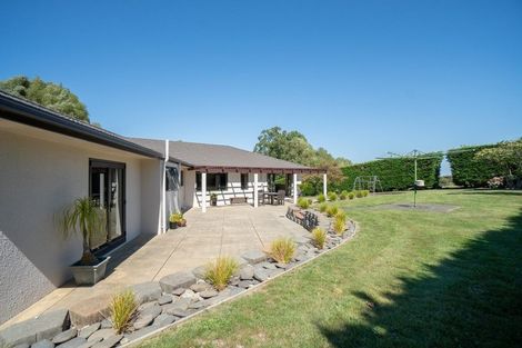 Photo of property in 34 Schnell Drive, Kelvin Grove, Palmerston North, 4414