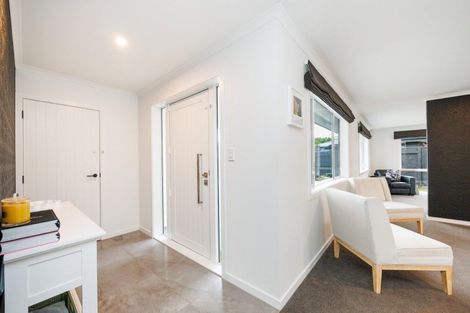 Photo of property in 24 Freedom Drive, Kelvin Grove, Palmerston North, 4414